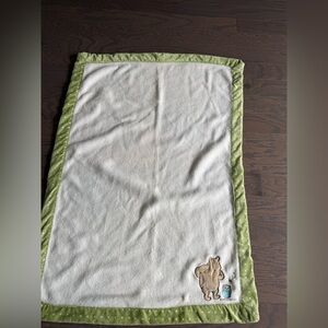 Disney WINNIE THE POOH classic Pooh Baby Blanket hunny pot bee Baby Classics